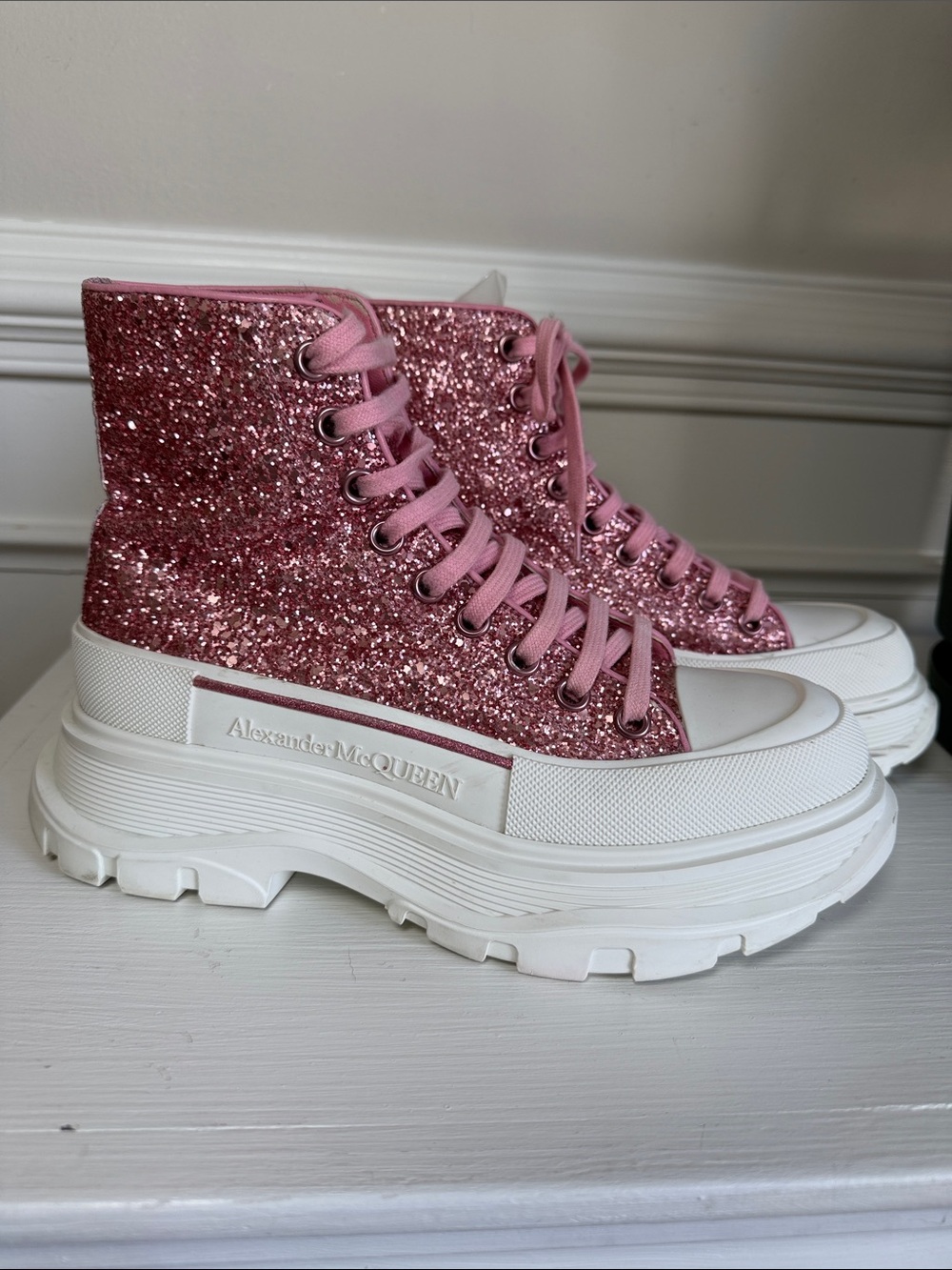 Alexander McQueen Tread Slick High-Top Pink Glitter Sneakers Size 38 (666806)